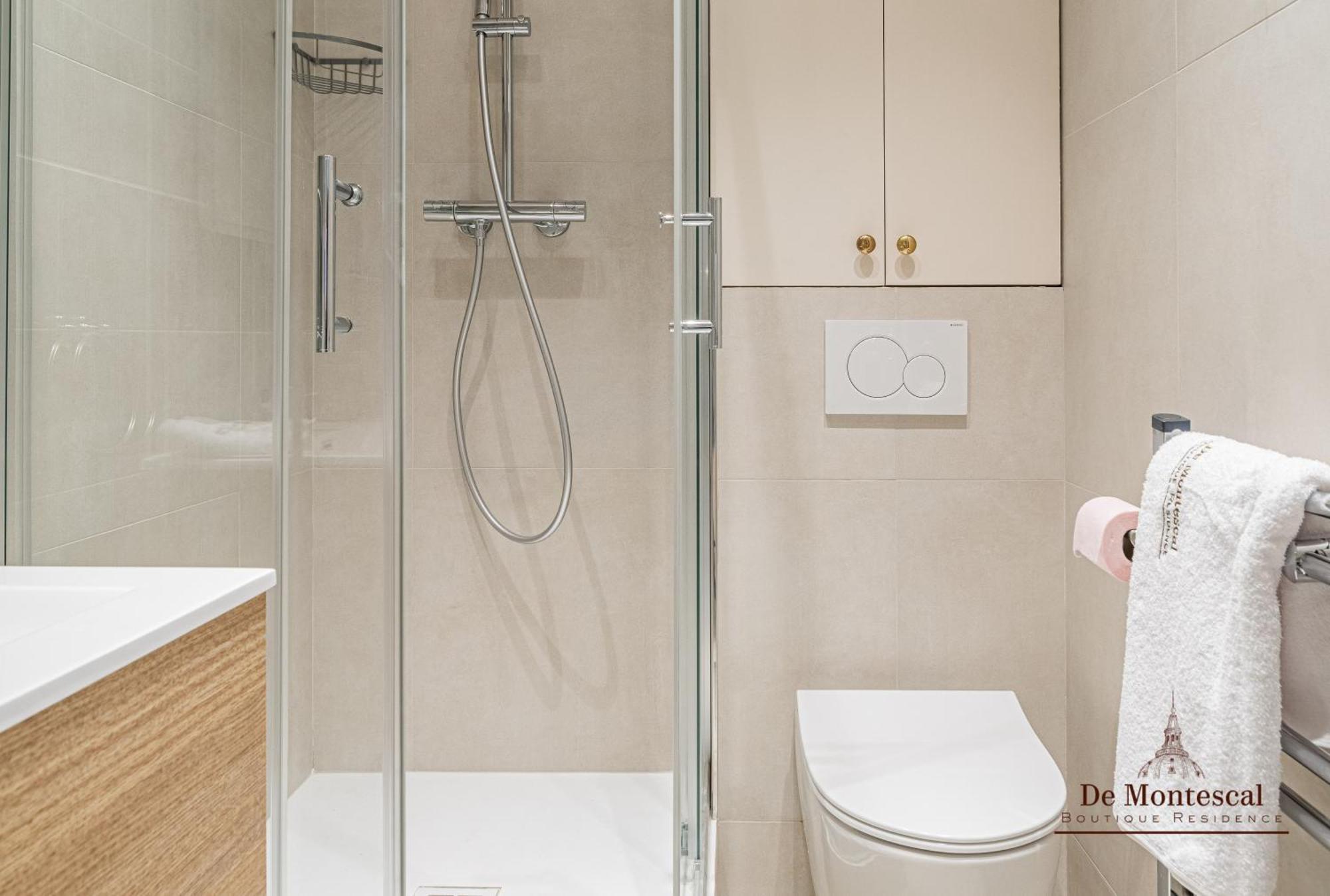 De Montescal- Montparnasse Central With Ac 11 To 14M2 Studio In A Prime Location Paris Exteriör bild